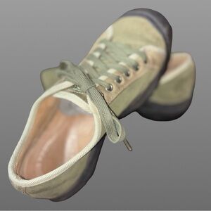Keen Portola Sport Suede Lace up Low-Top Sneaker in Sage Green